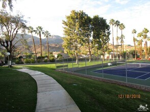 48728 Desert Flower Dr in Palm Desert, CA - Building Photo - Building Photo