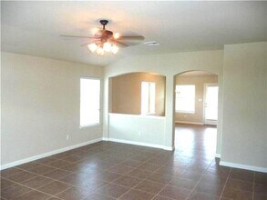 101 Craig Parry Cove in Round Rock, TX - Building Photo - Building Photo
