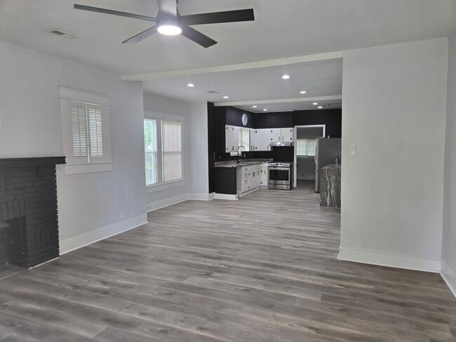 821 4th Ct W in Birmingham, AL - Building Photo - Building Photo
