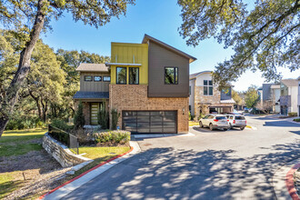 Solavera Condos in Austin, TX - Building Photo - Building Photo