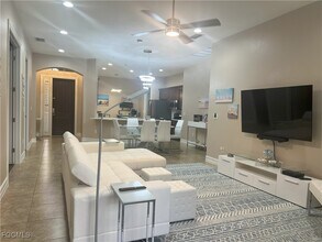 11096 Esteban Dr in Ft. Myers, FL - Building Photo - Building Photo