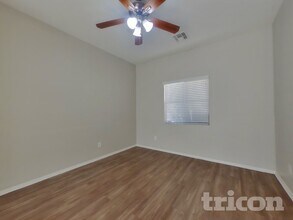 10268 W Sands Dr in Peoria, AZ - Building Photo - Building Photo