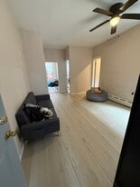 916 Kings Hwy, Unit 1 Bed in Brooklyn, NY - Building Photo