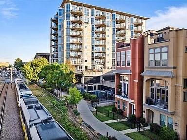 1390 Arch Pl in Dallas, TX - Building Photo - Building Photo