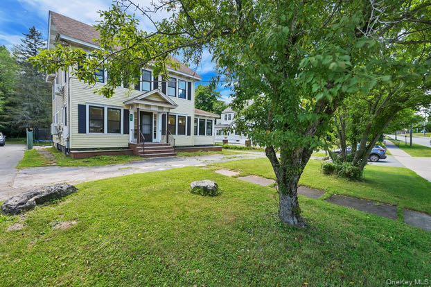 541 Broadway in Monticello, NY - Building Photo