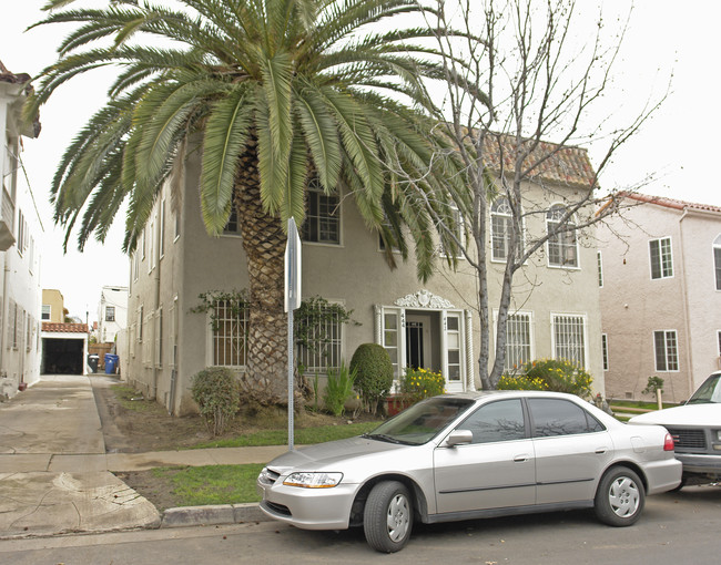 442 N Orange Grove Ave in Los Angeles, CA - Building Photo - Building Photo