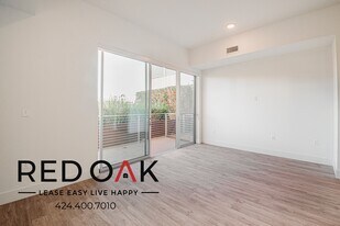 1331 W 7th St, Unit 311 in Los Angeles, CA - Building Photo