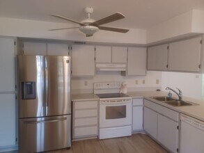 2227 SE 26th St in Cape Coral, FL - Building Photo - Building Photo