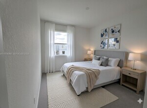 300 10th Ct in Florida City, FL - Building Photo - Building Photo