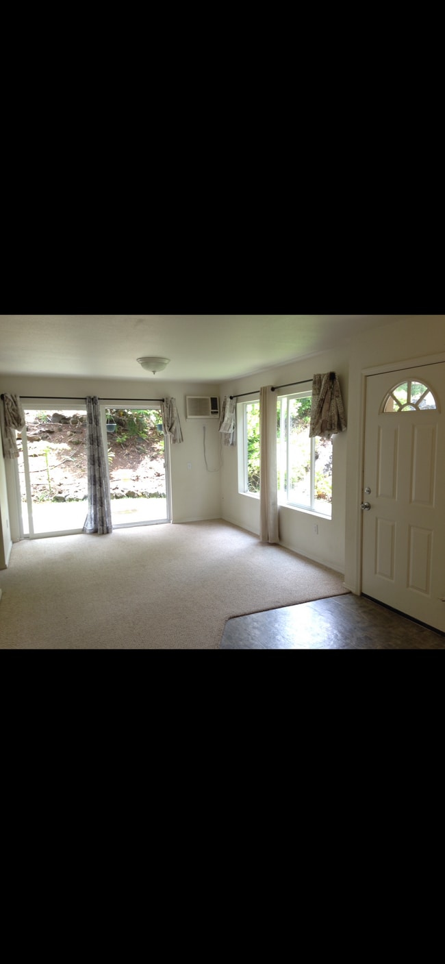 property at 75-5743 Alahou St