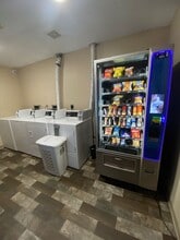 The Meadows Apartments in Oelwein, IA - Foto de edificio - Building Photo