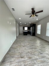 1327 W Garfield Ave in Alton, TX - Building Photo - Building Photo