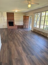 201-201-202 Eva St in Ventura, CA - Building Photo - Building Photo