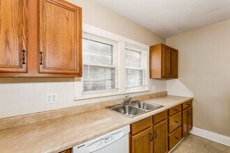 538 S Erie St in Wichita, KS - Building Photo - Building Photo