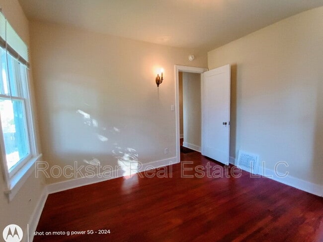 1737 W Tenth Ave in Spokane, WA - Building Photo - Building Photo