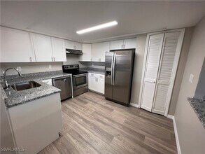 1001 SE 24th Ave in Cape Coral, FL - Building Photo - Building Photo
