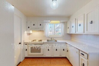 3321 Cardenas Dr NE in Albuquerque, NM - Building Photo - Building Photo