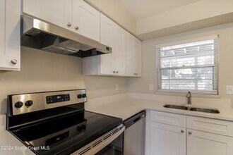 1035 Country Club Blvd in Titusville, FL - Building Photo - Building Photo