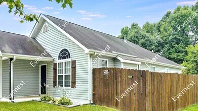 6007 Patricia Ryan Dr in Charlotte, NC - Building Photo - Building Photo