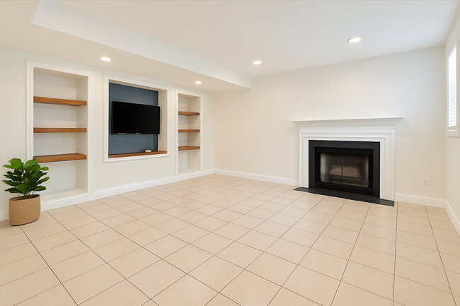 property at 702 Leeward Ct
