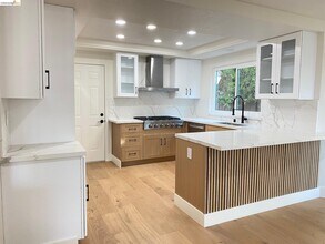 11 Paddock Ct in Pleasant Hill, CA - Building Photo - Building Photo