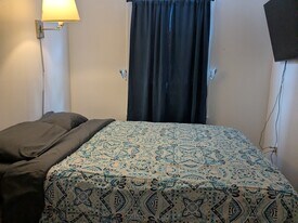 19 Cross St in Hampden, ME - Building Photo