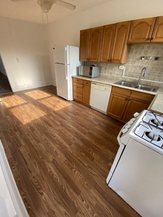 property at 42 S Grandview Ave