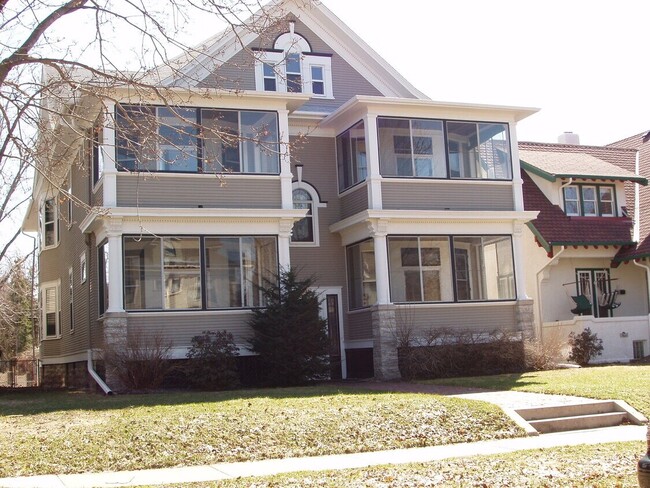 1032 Portland Ave, Unit #1