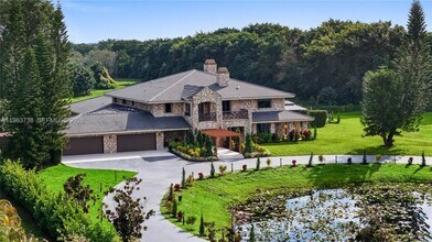 3320 SW 121st Ave in Davie, FL - Building Photo - Building Photo