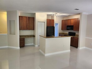 2279 Portofino Pl in Palm Harbor, FL - Building Photo - Building Photo