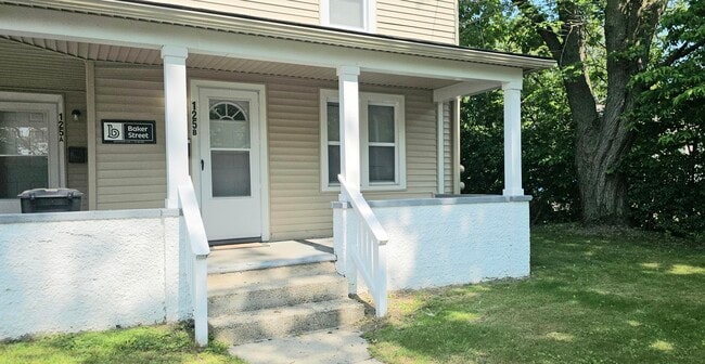 125 Bell St in Ypsilanti, MI - Building Photo - Building Photo