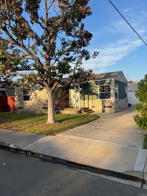 357 Hedge Way in Chula Vista, CA - Building Photo