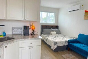 2250 SE 5th St in Pompano Beach, FL - Building Photo