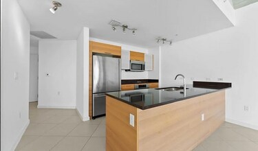 3301 NE 1st Ave, Unit H2409 in Miami, FL - Building Photo - Building Photo