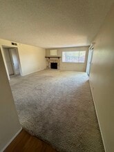 330 Ivy Ln, Unit 330 Ivy Lane in Fallbrook, CA - Building Photo - Building Photo