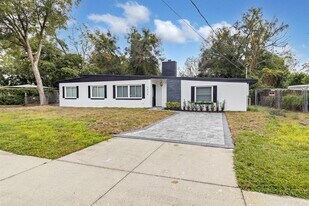 5838 Sage Dr in Orlando, FL - Building Photo