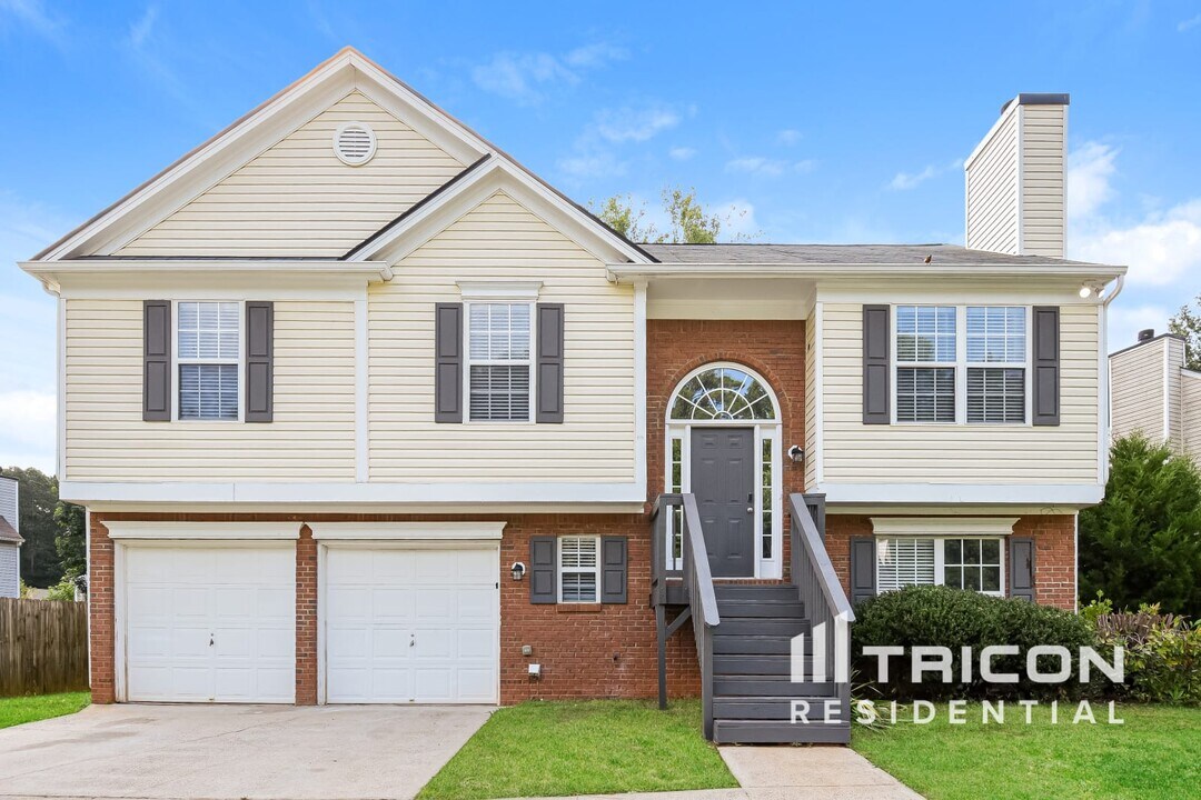 443 Darter Dr NW in Kennesaw, GA - Building Photo