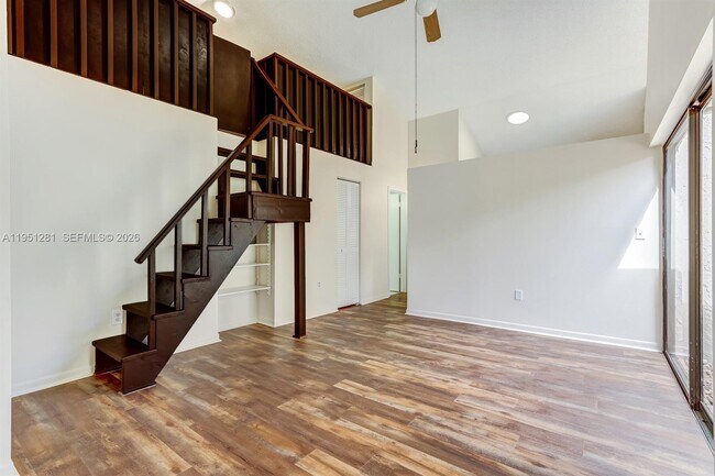 7528 SW 95th Pl in Miami, FL - Building Photo - Building Photo