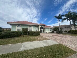 4245 Via Del Villetti Dr in Venice, FL - Building Photo - Building Photo