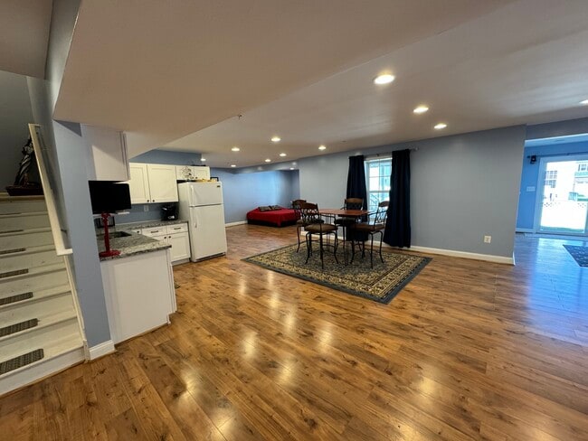 514 Whinstone Dr in Reisterstown, MD - Building Photo - Building Photo