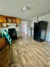 401 S Clinton Ave, Unit B in Dunn, NC - Building Photo - Building Photo