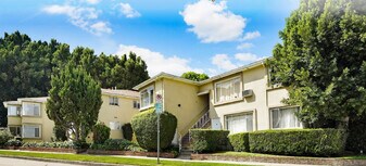 4321 Saugus Ave in Sherman Oaks, CA - Building Photo