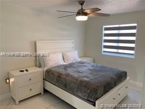 16121 SW 141st Ave in Miami, FL - Building Photo - Building Photo