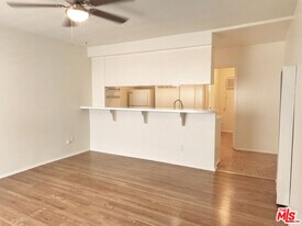 3376 Descanso Dr in Los Angeles, CA - Building Photo