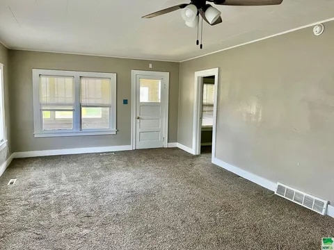 122 Walnut St in Vermillion, SD - Building Photo - Building Photo