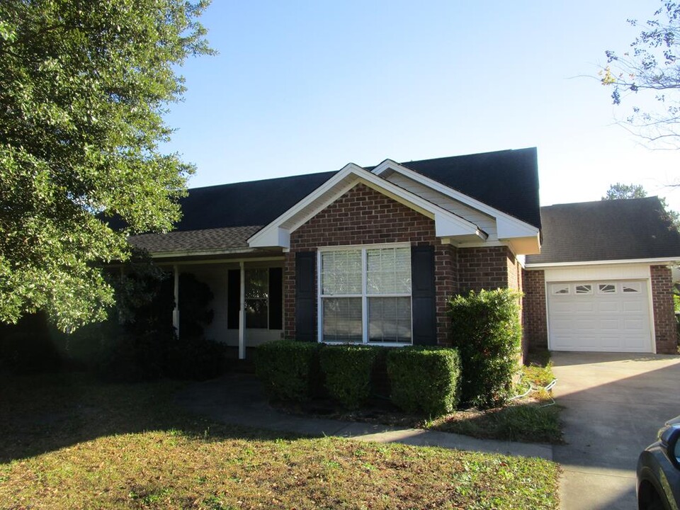 3462 Beacon Dr in Sumter, SC - Building Photo