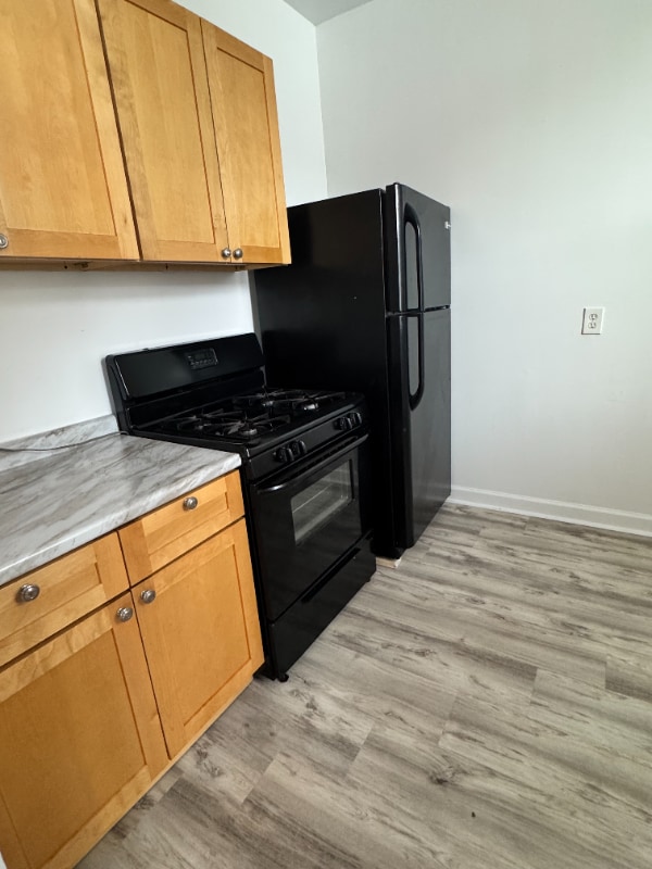 property at 6942 S Crandon Ave