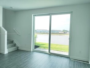 659 SE Lk Fls St in Port St. Lucie, FL - Building Photo - Building Photo