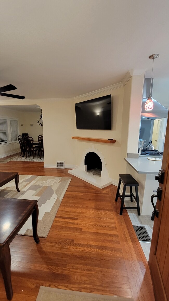 1301 Santa Ynez Way in Sacramento, CA - Building Photo - Building Photo