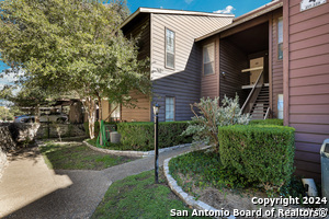 8633 Datapoint Dr in San Antonio, TX - Building Photo